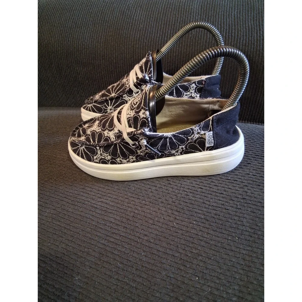 Hey Dude‎ Girls/Youth Wendy Rise Slip On Black/ White Size K13 Eyelet